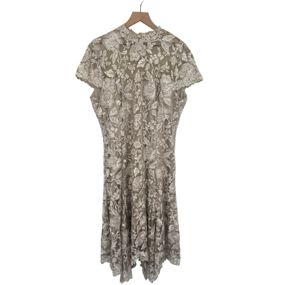 Tadashi Shoji Isa Dress Lace Embroidered Tea Length Size 18 - Picture 7 of 10
